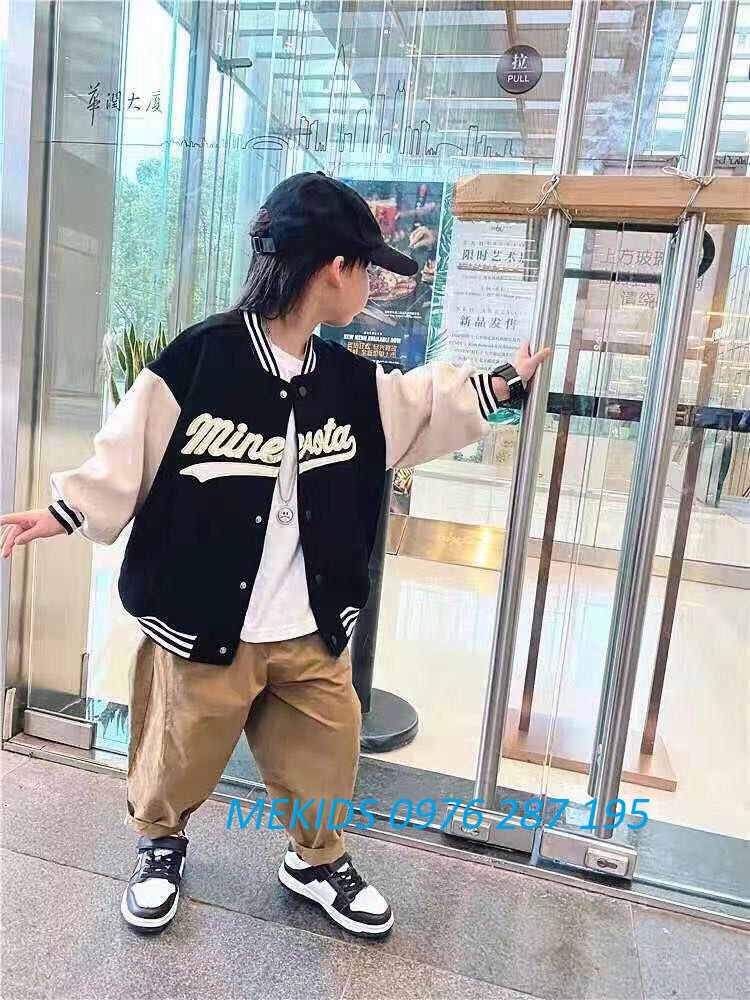 [🛒🇻🇳]Áo khoác bomber phối đen trắng size 100-150( 4-8 tuổi)-mã AT496 – , SKU – 10268 – mekids.vn 🇻🇳🛒Top1Shop🛒 🇻🇳Top1Vietnam🇻🇳 🛍🛒🇻🇳