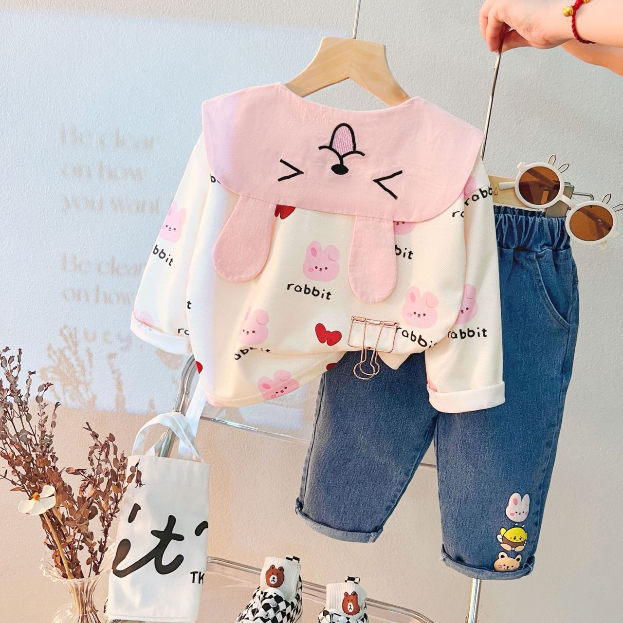 [🛒🇻🇳]SG508 – Set Quần Jean Áo Con Thỏ Cho Bé Gái – Màu Hồng – Tohoo , SKU – SG508 – moby.com.vn 🇻🇳🛒Top1Shop🛒 🇻🇳Top1Vietnam🇻🇳 🛍🛒🇻🇳