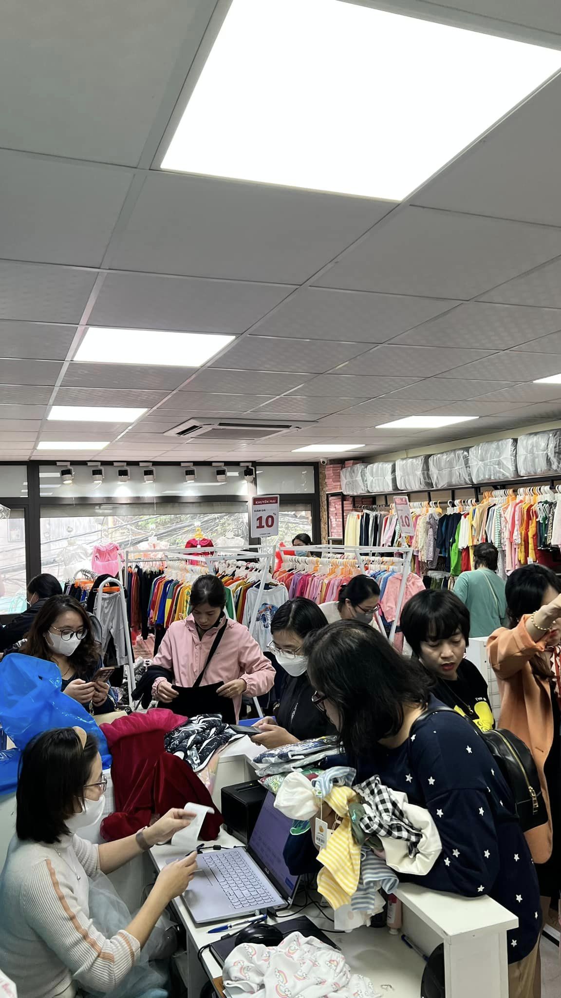 [🆕🇻🇳] LiTibaby – Thương hiệu thời trang trẻ em Việt 😎❤️️⭐️ Sale quá trời đất  Nhanh chân, nhanh tay các Mom ơi ! Duy nhất tại 149 Vương Thừa Vũ, Thanh Xuân, Hà Nội, shares-0✔️ , likes-13❤️️ , date-2023-11-24 06:08:39🇻🇳🇻🇳🇻🇳📰🆕