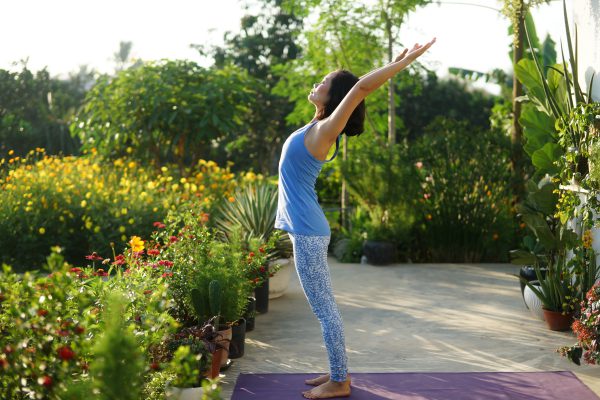 tập yoga tại nhà