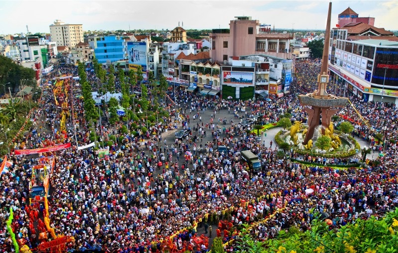 Những lễ hội truyền thống ở Nam Bộ nổi tiếng nhất kèm thời gian, địa điểm. Chùa bà Thiên Hậu