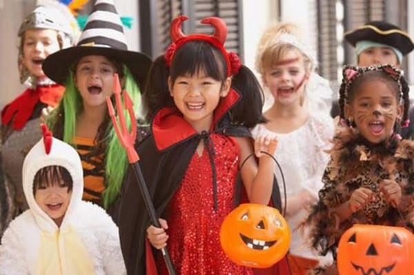 Các tập tục trong lễ hội Halloween 