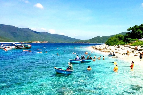 Du lịch tháng 5 về Nha Trang