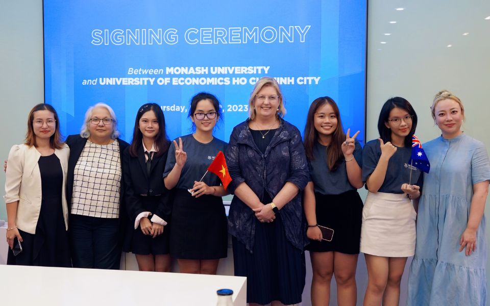 Sinh viên Global Pathways giao lưu với Đại diện đến từ Đại học Monash