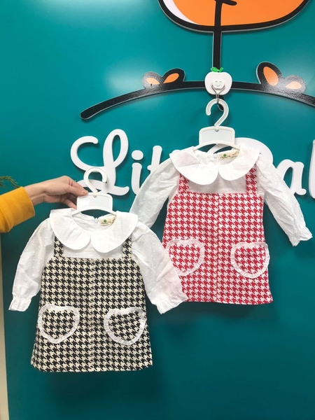 [🛒🇻🇳]Váy phối tay trắng cổ sen 2 túi trái tim 1/5 – facebook , SKU – PVN16239 – litibaby.com 🇻🇳🛒Top1Shop🛒 🇻🇳Top1Vietnam🇻🇳 🛍🛒🇻🇳