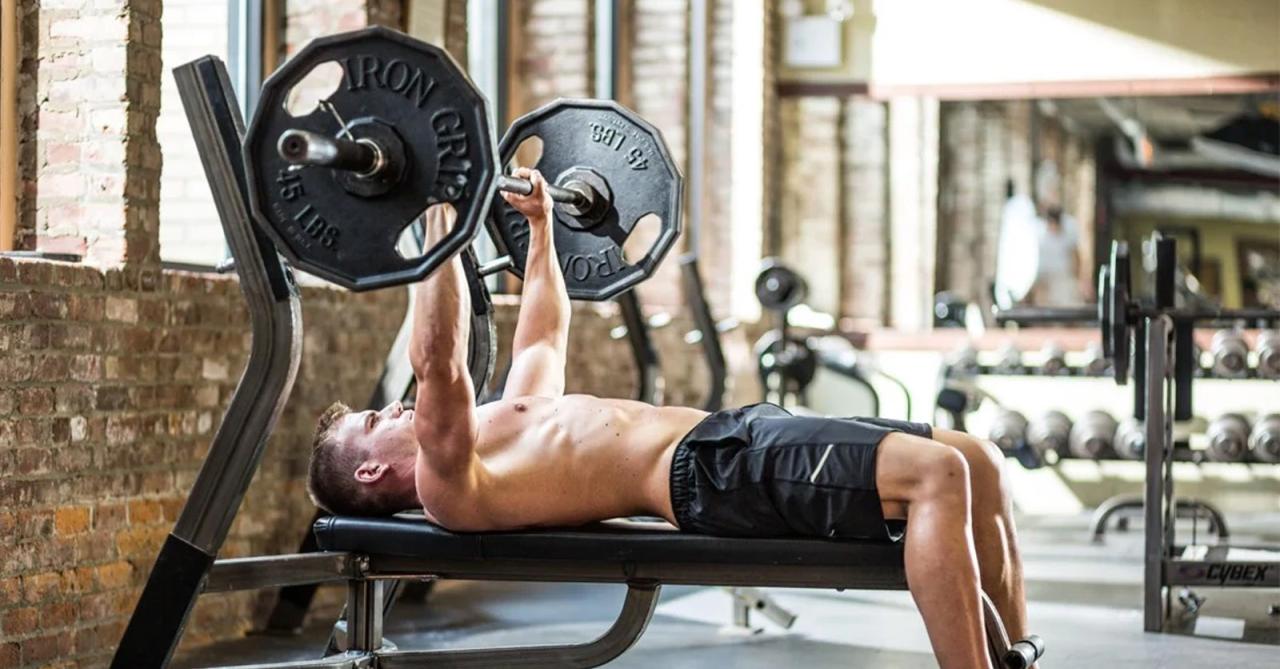 Hướng dẫn Sumo Squat giúp mông to, giảm mỡ đùi hiệu quả [🆕🇻🇳] citigym.com.vn