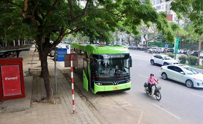 Hướng dẫn cách di chuyển đến Văn Miếu tham quan. Xe bus đi Văn Miếu Quốc Tử Giám