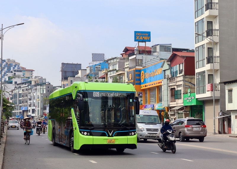 Xe bus đi công viên nước Hồ Tây