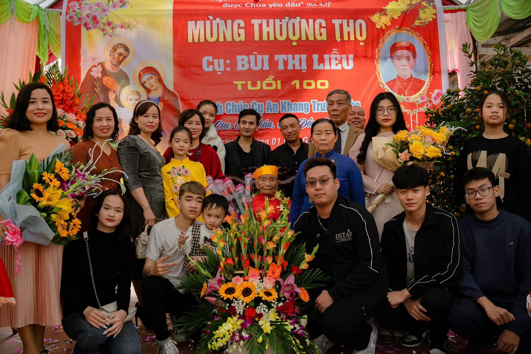 [🆕🇻🇳] Hiền Vinh Hvkids  (Xưởng may HV Kids) 😎❤️️⭐️ Xuân giáp thìn !mừng thọ  bà 100 tuổi  các cháu chúc bà mãi an khang trường thọ !
, shares-0✔️ , likes-25❤️️ , date-2024-02-17 19:48:18🇻🇳🇻🇳🇻🇳📰🆕