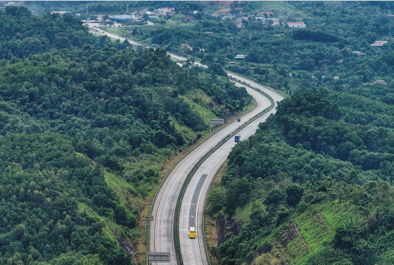 Cao tốc Hà Nội - Lào Cai