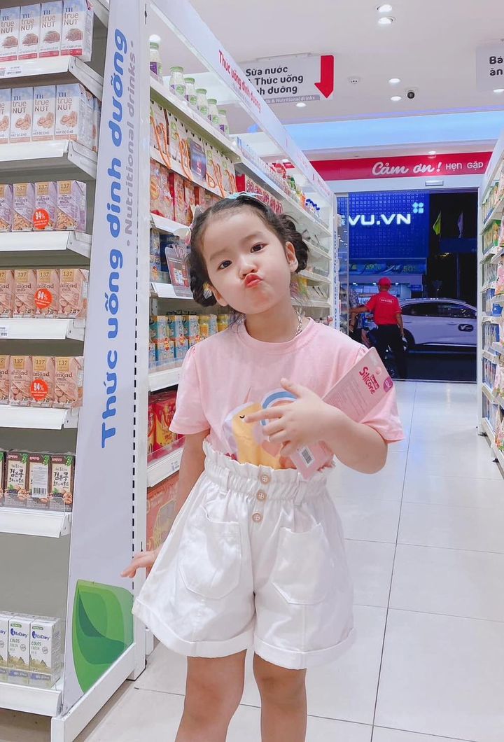 [👶🇻🇳] Con Cưng – Mang đến những sản phẩm tốt nhất cho trẻ em Việt Nam 😎❤️️⭐️ – Mẹ bảo dẫn 2 Ba Con đi “đóng hụi” Con Cưng nhân dịp có Lễ Hội Nhật Bản 🤣 …