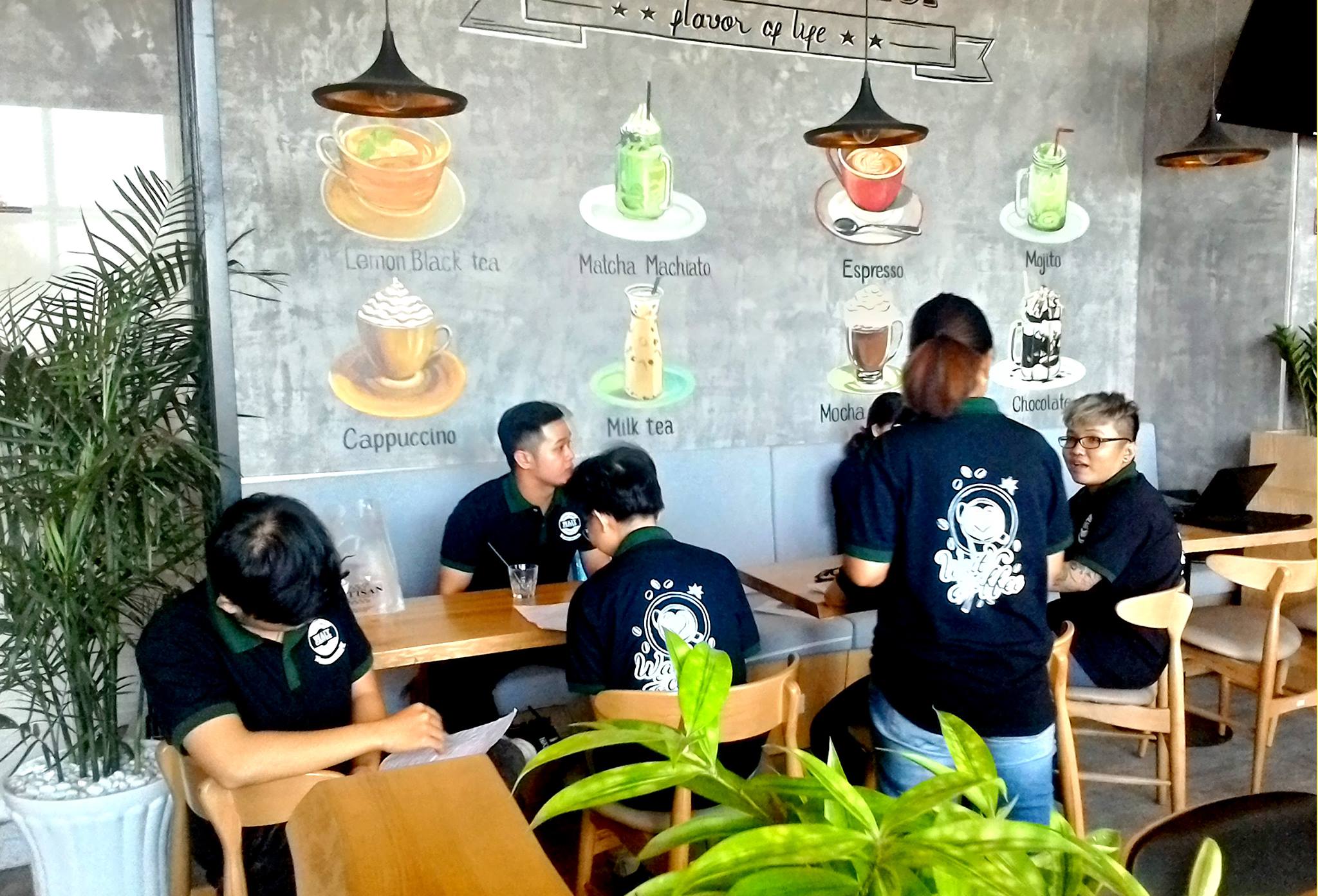 [☕️🇻🇳] D’ Coffee – Không gian thoải mái, menu  phong phú và đa dạng  🥤 Top1Coffee ☕️ Đi đâu chạy trốn cái bộn bề của Sài Gòn mùa này đây?
 Đến D’ Coffee hẹn hò cuối tuần nha 
Ngay tầng trệt Chung cư 51 Thanh Loan, , shares-2✔️ , likes-14❤️️ , date-2018-01-06 04:01:52🇻🇳🇻🇳🇻🇳📰🆕