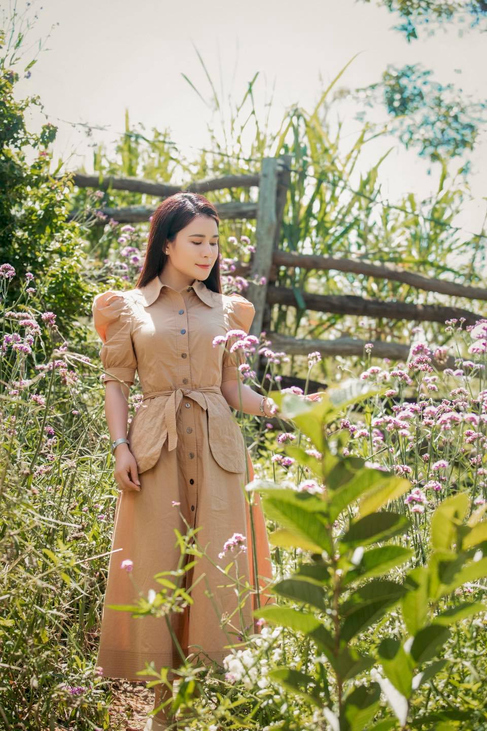 [☕️🇻🇳] Tháng 10 – October coffee – studio   🥤 Top1Coffee ☕️ Đã lâu không update trên Facebook nên khách hỏi quán còn hoạt động không quá trời 
 Tình hình là quán chúng mình vẫn hoạt động n , shares-0✔️ , likes-12❤️️ , date-2022-07-29 15:11:27🇻🇳🇻🇳🇻🇳📰🆕