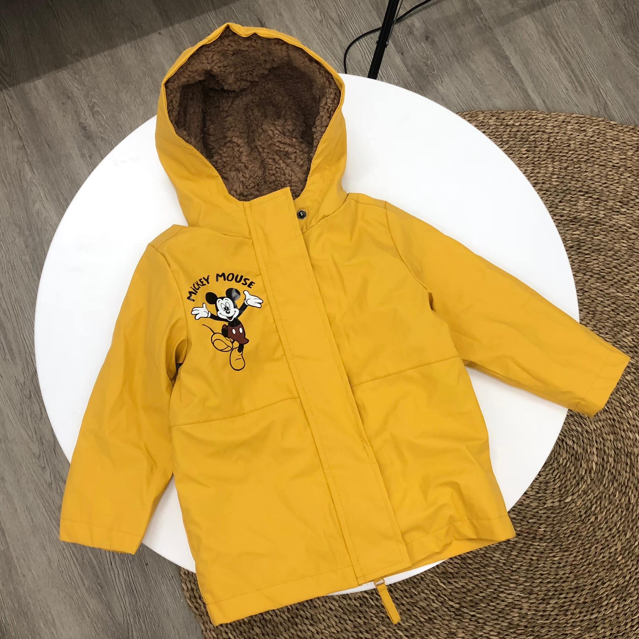 [🆕🇻🇳] ColorKids – Chuyên VNXK sỉ lẻ đồ cho bé 😎❤️️⭐️ Giờ này mà bán áo khoác thì nóng mắt quá không ạ!!! Không hề nhé các bố mẹ, giở mặt như thời tiết mà, các bố mẹ sắm sẵn để tủ cho các con cho chủ động, chứ , shares-0✔️ , likes-0❤️️ , date-2023-08-17 02:02:41🇻🇳🇻🇳🇻🇳📰🆕