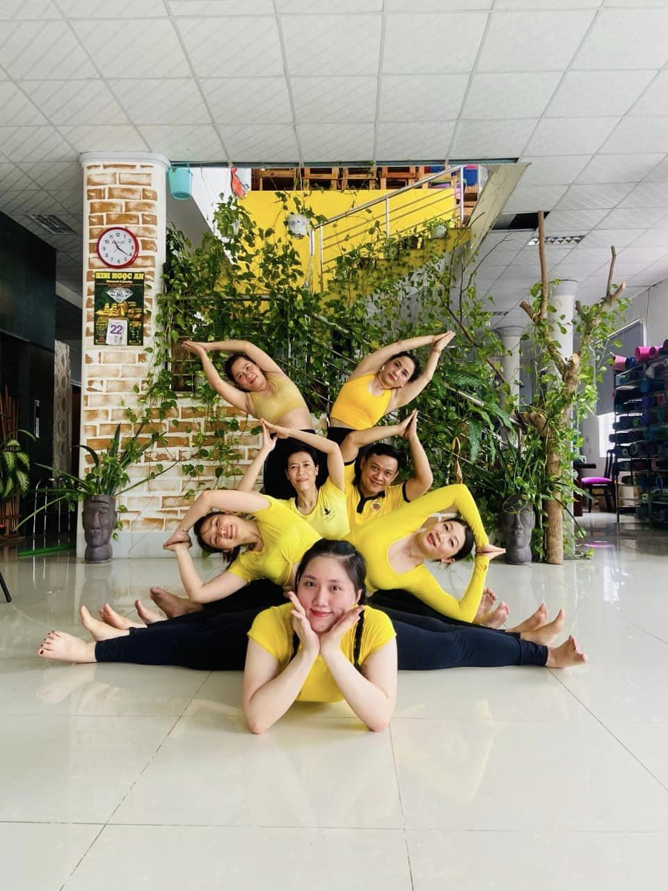 [🆕🇻🇳] Yoga Trị Liệu Loan Nguyen 🧘 Top1Yoga 🧘 Lớp đào tạo 200h tại 79 Bạch Đằng, VTV, RG, KG
 0918.645.587 Cô Loan (Kiều)
 , shares-0✔️ , likes-11❤️️ , date-2024-03-23 07:55:28🇻🇳🇻🇳🇻🇳📰🆕