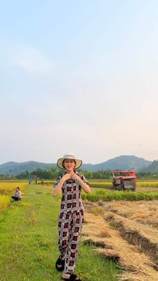 [🆕🇻🇳] THỜI TRANG KIM LOAN- RẺ – ĐẸP – CHẤT LƯỢNG 👕 Top1Fashion 👗  HOT NHẤT HÔM NAY
Bình luận và chia sẻ bài viết này
Xả hết tất cả các mẫu trong video
99k/ bộ
, shares-0✔️ , likes-703❤️️ , date-2024-05-09 03:46:28🇻🇳🇻🇳🇻🇳📰🆕