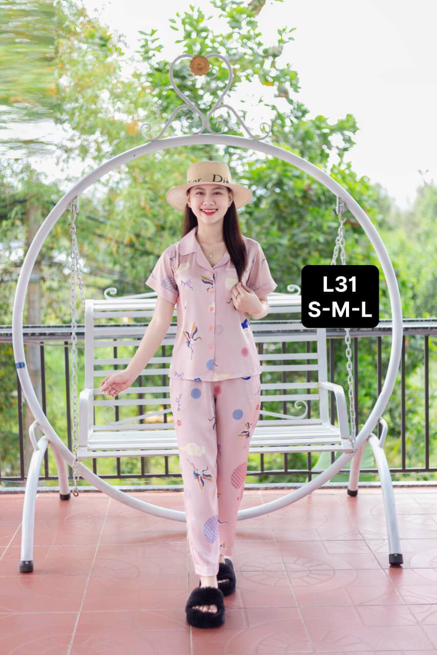 [🆕🇻🇳] Nhà Hạt Dẻ – Thời trang Trẻ em và Gia đình 😎❤️️⭐️ Mở đầu tháng 5 rực rỡ, em xin lên 1 set lung linh nàySet quần áo thể thao bé trai năng động màu loang xinh quá các mẹ ơi, chất cotton mặc mát lắm, bé t , shares-0✔️ , likes-1❤️️ , date-2024-05-01 00:55:44🇻🇳🇻🇳🇻🇳📰🆕