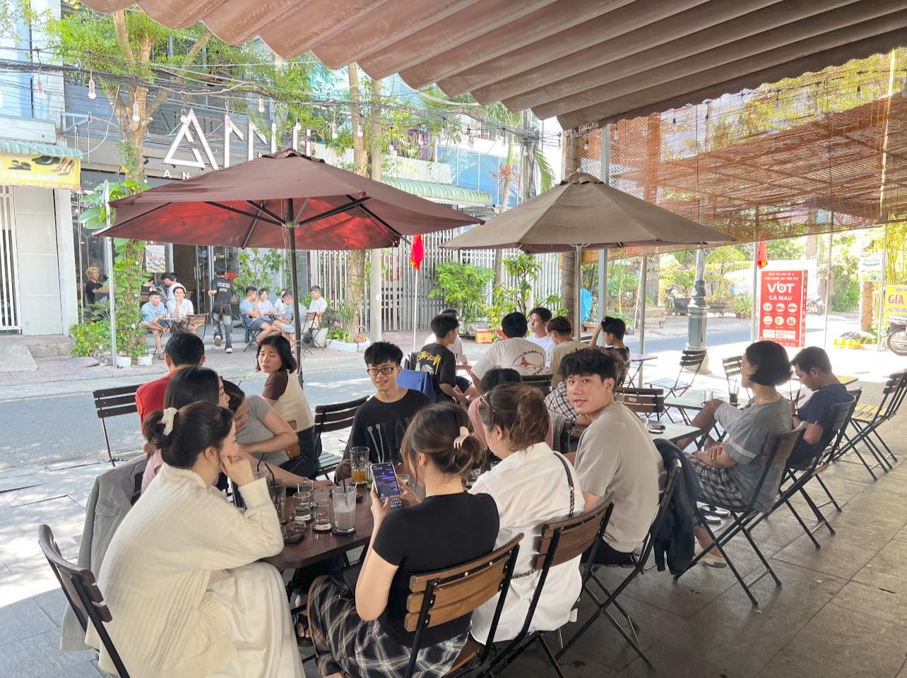 [☕️🇻🇳] Anni Coffee Cà Mau  🥤 Top1Coffee ☕️ Những hôm lễ của bạn và Anni. 
 , shares-0✔️ , likes-21❤️️ , date-2024-05-01 02:01:10🇻🇳🇻🇳🇻🇳📰🆕