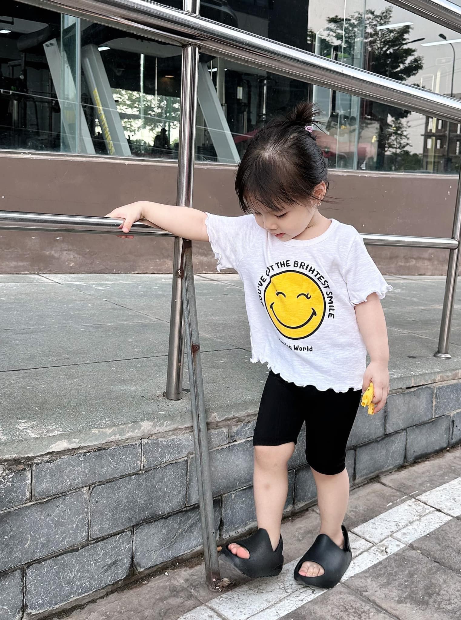 [🆕🇻🇳] Tiệm Order CoCa Kids 😎❤️️⭐️ Nghe nói đang hot và quan trọng là nhà e SẴN  #Pamiuoi mặc cgi cũng hot lunnn.Cả set #139kkkk giá cực yêu cho các mẹ luôn
Giảm ngay #10k cho 20 slot đầu , shares-0✔️ , likes-3❤️️ , date-2024-05-07 08:25:35🇻🇳🇻🇳🇻🇳📰🆕