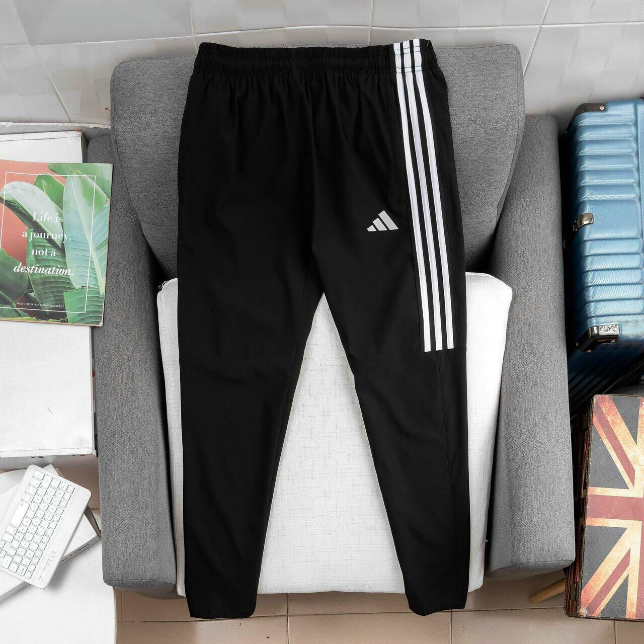 [🆕🇻🇳] BK SPORT – Chuyên đồ tập Gym & Yoga 🧘 Top1Yoga 🧘 🩶 𝐎𝐫𝐝𝐞𝐫 𝐧𝐨𝐰 🩶

 Lại là các mẫu dài nambasic nhưng vẫn #musthave nha 
 Sản phẩm với các gam màu cơ bản, dễ dàng phối màu với các tone màu “khó tính” 
 Chất  , shares-0✔️ , likes-4❤️️ , date-2024-05-12 03:13:50🇻🇳🇻🇳🇻🇳📰🆕