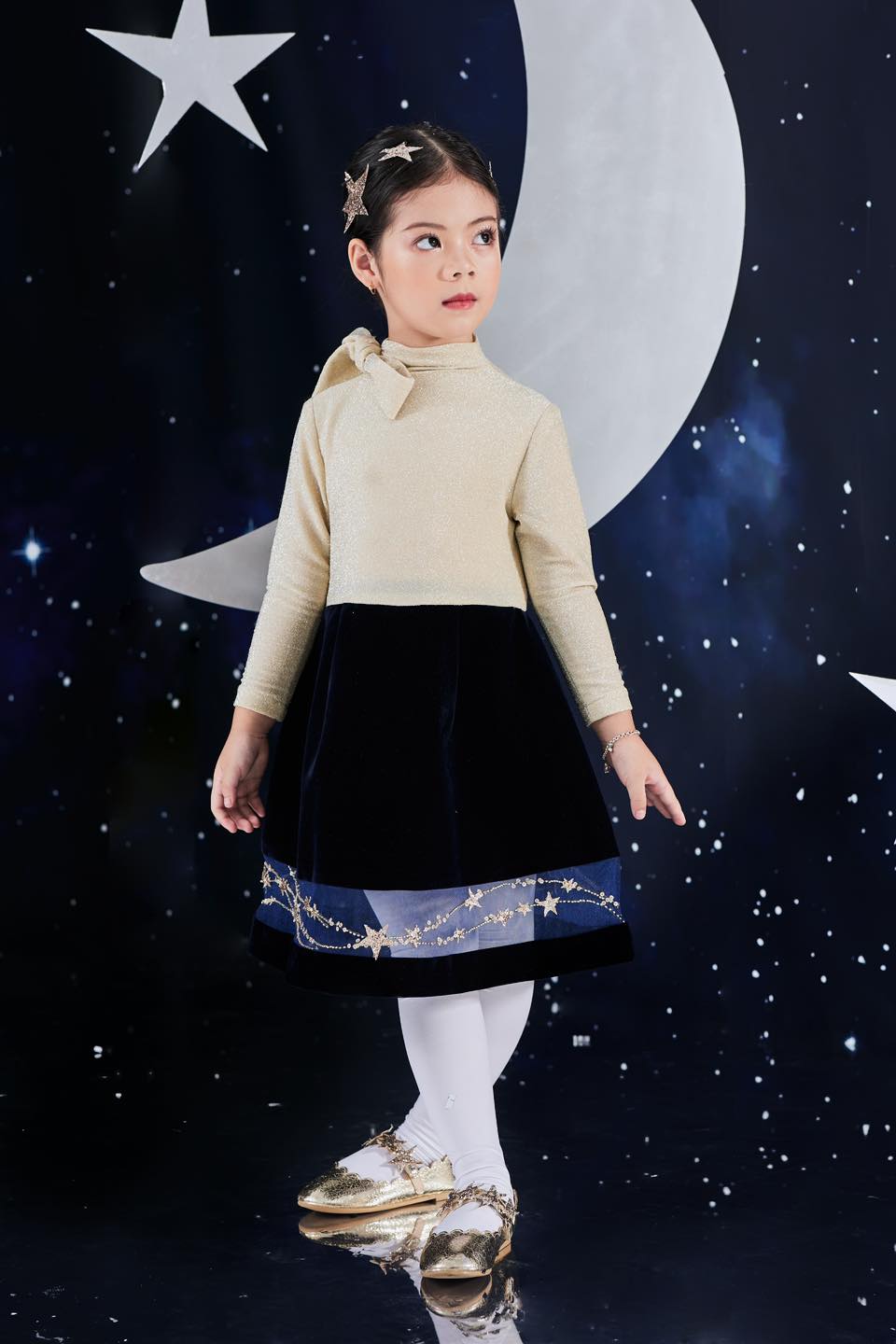 [🆕🇻🇳] Lecia Bridal & Lecia Ready-to-Wear – LECIA Kids 😎❤️️⭐️ 𝐒𝐡𝐢𝐧𝐞 𝐥𝐢𝐤𝐞 𝐭𝐡𝐞 𝐬𝐭𝐚𝐫𝐬Một bầu trời đêm kì diệu đâu thể thiếu vắng sự tỏa sáng rực rỡ của những vì sao. Tượng trưng cho sự kết nối và hăng hái, sự duyên dá , shares-0✔️ , likes-6❤️️ , date-2023-12-02 13:00:26🇻🇳🇻🇳🇻🇳📰🆕