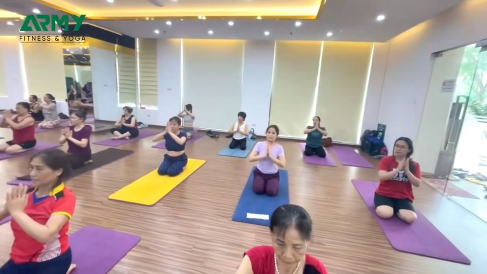 [🆕🇻🇳] Army Fitness & Yoga – Trung tâm thể dục thể thao cao cấp 🏋️ Top1Gym 💪 “𝐓𝐫𝐮𝐲𝐞̂̀𝐧 𝐥𝐮̛̉𝐚” 𝐬𝐨̂́𝐧𝐠 𝐤𝐡𝐨̉𝐞 𝐜𝐮̀𝐧𝐠 𝐥𝐨̛́𝐩 𝐘𝐨𝐠𝐚 
Khởi động hành trình vui sống, hết mình với đam mê với ưu đãi #cực_sốc dành riêng cho hội viên Yoga.
 Tặng  , shares-0✔️ , likes-17❤️️ , date-2024-05-04 03:45:29🇻🇳🇻🇳🇻🇳📰🆕