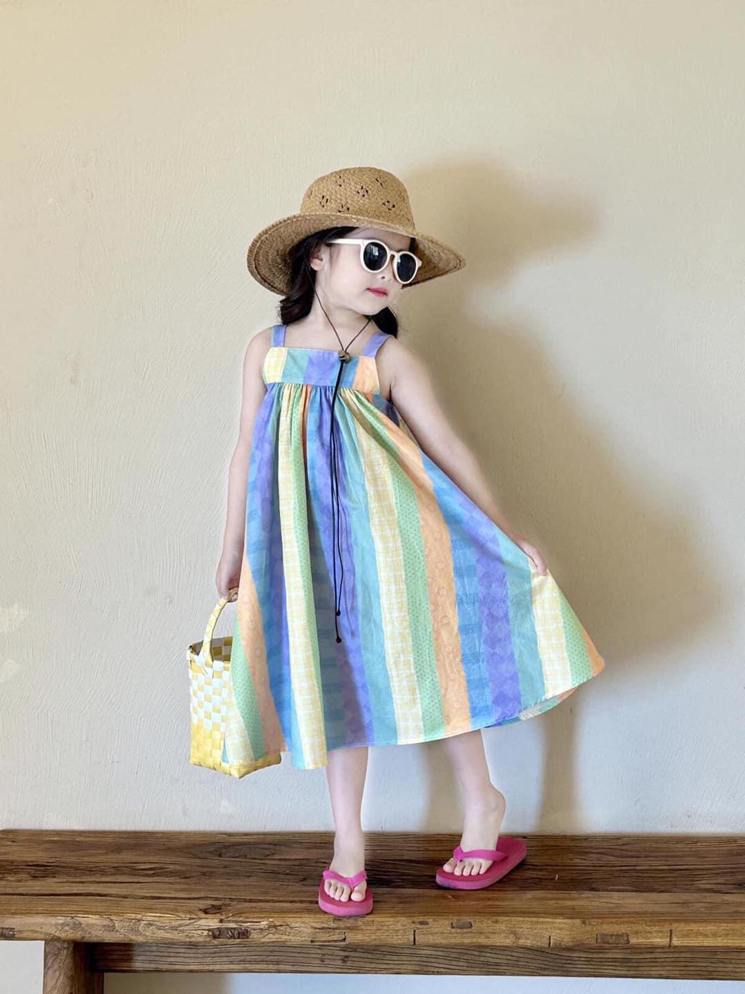 [🆕🇻🇳] Maika Clothes – Design For Baby Girl 😎❤️️⭐️ Nhìn vô là thấy mùa hè mát mẻ từ chiếc váy may bằng chất liệu cotton siêu thấm hút mồ hôi, thiết kế 2 dây bảng to xinh xắn, tiểu thư. Bé có thể mặc đi học, , shares-33✔️ , likes-857❤️️ , date-2024-03-31 03:56:33🇻🇳🇻🇳🇻🇳📰🆕