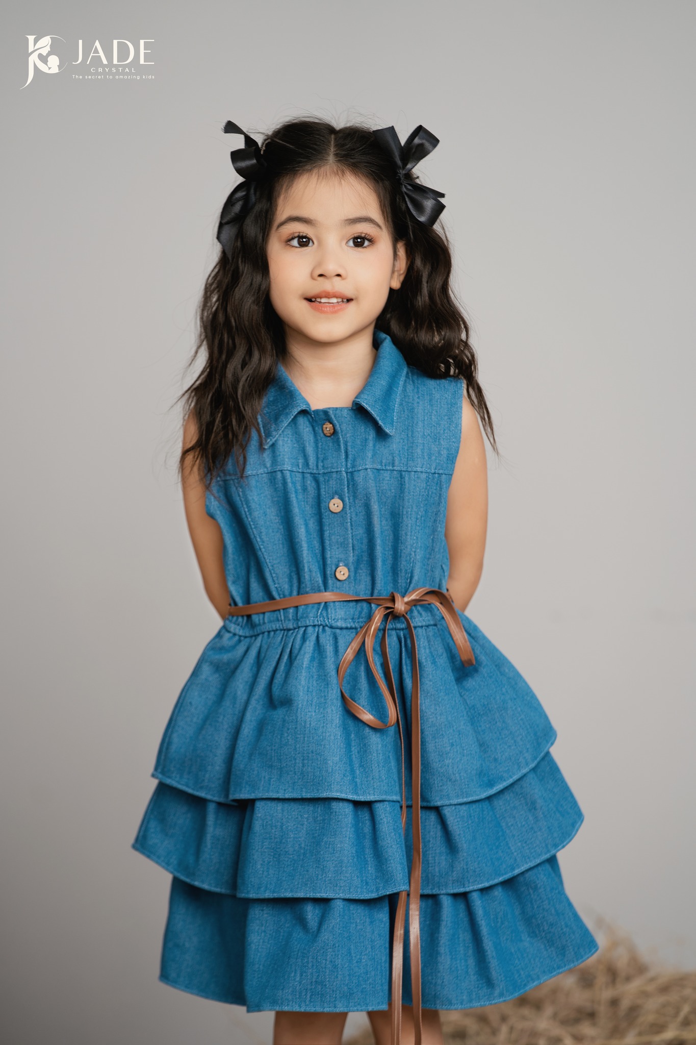 [🆕🇻🇳] Jade Crystal – Life Style – 𝐓𝐇𝐄 𝐒𝐄𝐂𝐑𝐄𝐓 𝐓𝐎 𝐀𝐌𝐀𝐙𝐈𝐍𝐆 𝐊𝐈𝐃𝐒 😎❤️️⭐️  𝑫𝑬𝑵𝑵𝑰 – 𝑳𝒊𝒎𝒊𝒕𝒆𝒅 𝑫𝒓𝒆𝒔𝒔 𝒃𝒚 𝑱𝒂𝒅𝒆 𝑪𝒓𝒚𝒔𝒕𝒂𝒍
Chào hè rực rỡ với chiếc váy Denni độc quyền đến từ JADE CRYSTAL
Chất liệu denim cao cấp, được dệt bằng 100% vải co , shares-0✔️ , likes-44❤️️ , date-2024-04-29 07:26:00🇻🇳🇻🇳🇻🇳📰🆕