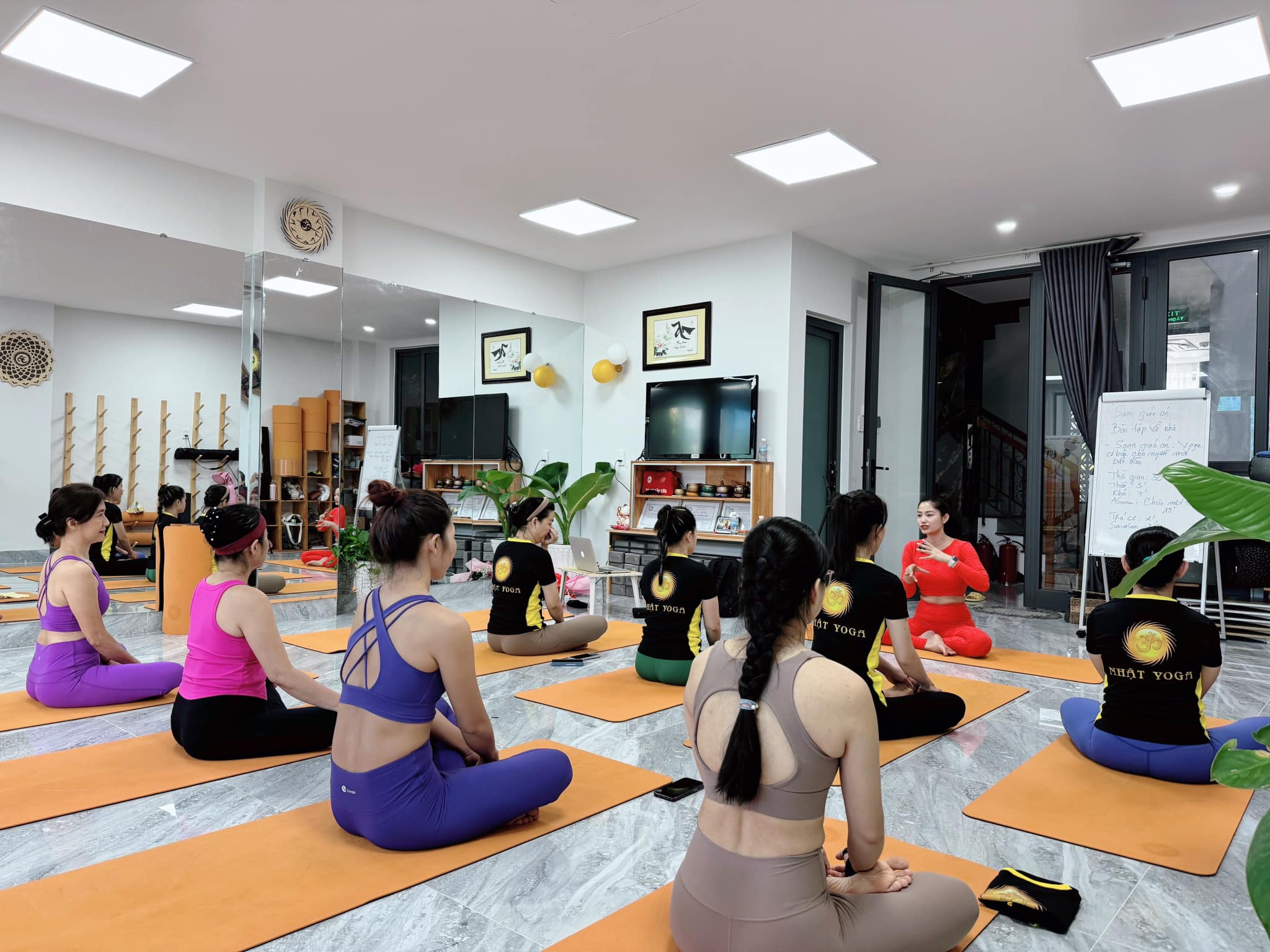 [🆕🇻🇳] Yoga Quỳnh Phạm – Chia sẻ kiến thức, kinh nghiệm luyện tập về yoga 🧘 Top1Yoga 🧘 Những chặng đường mình đi qua…
                         Phú Yên & Nha Trang.

Cảm ơn Trung Tâm yoga Cao Nhung (Phú Yên), Trung tâm Nhật Yoga ( Nha Trang) đ , shares-0✔️ , likes-118❤️️ , date-2024-05-21 03:11:13🇻🇳🇻🇳🇻🇳📰🆕