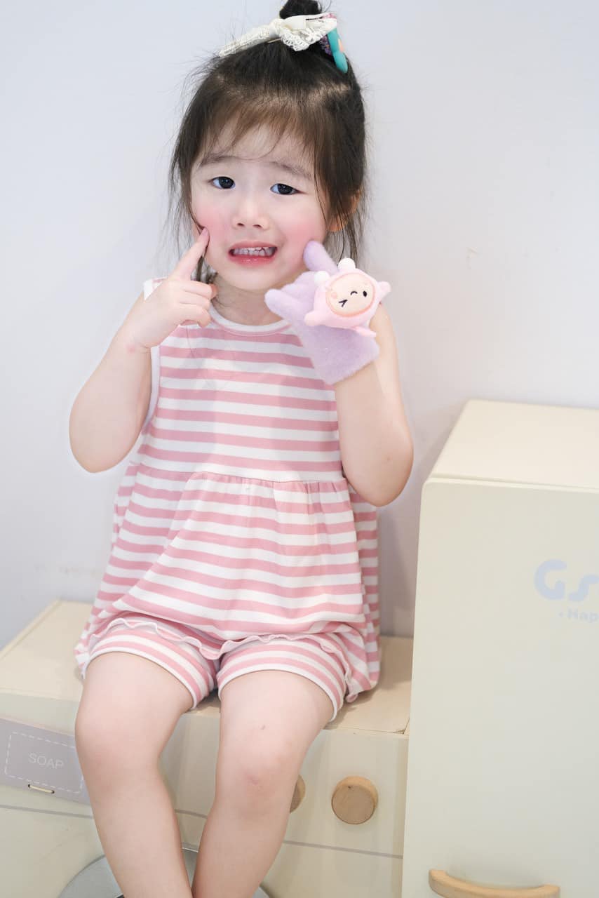 Tính RA CHI Hơn #60k/bộ
#2xxk/SET 3 BỘ CHẤM BI NEXT XINH XỈU #MIỄN_PHÍ_SHIP
Hot lắm ạ
Set 3 bộ chấm bi bé nào cũng mê
Chất tăm xịn khỏi bàn ạ, mặc