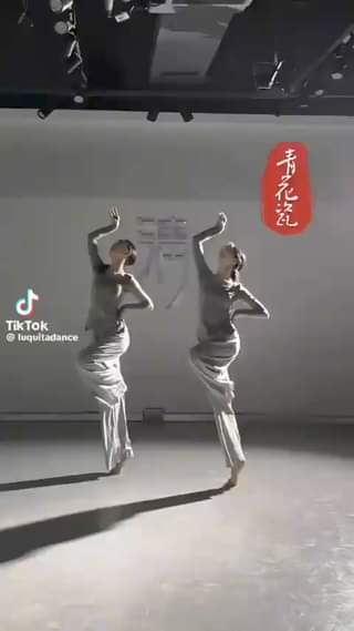 [🆕🇻🇳] Fairy Garden – Aerial & Yoga 🧘 Top1Yoga 🤸🏻‍♀️ Khai giảng lớp múa Trung Hoa, trưa thứ 5 ngày 6/6 cùng chúng mình nhé  #muatrunghoa #muacotrang #sứthanhhoa 
 , shares-0✔️ , likes-0❤️️ , date-2024-06-03 13:25:48🇻🇳🇻🇳🇻🇳📰🆕