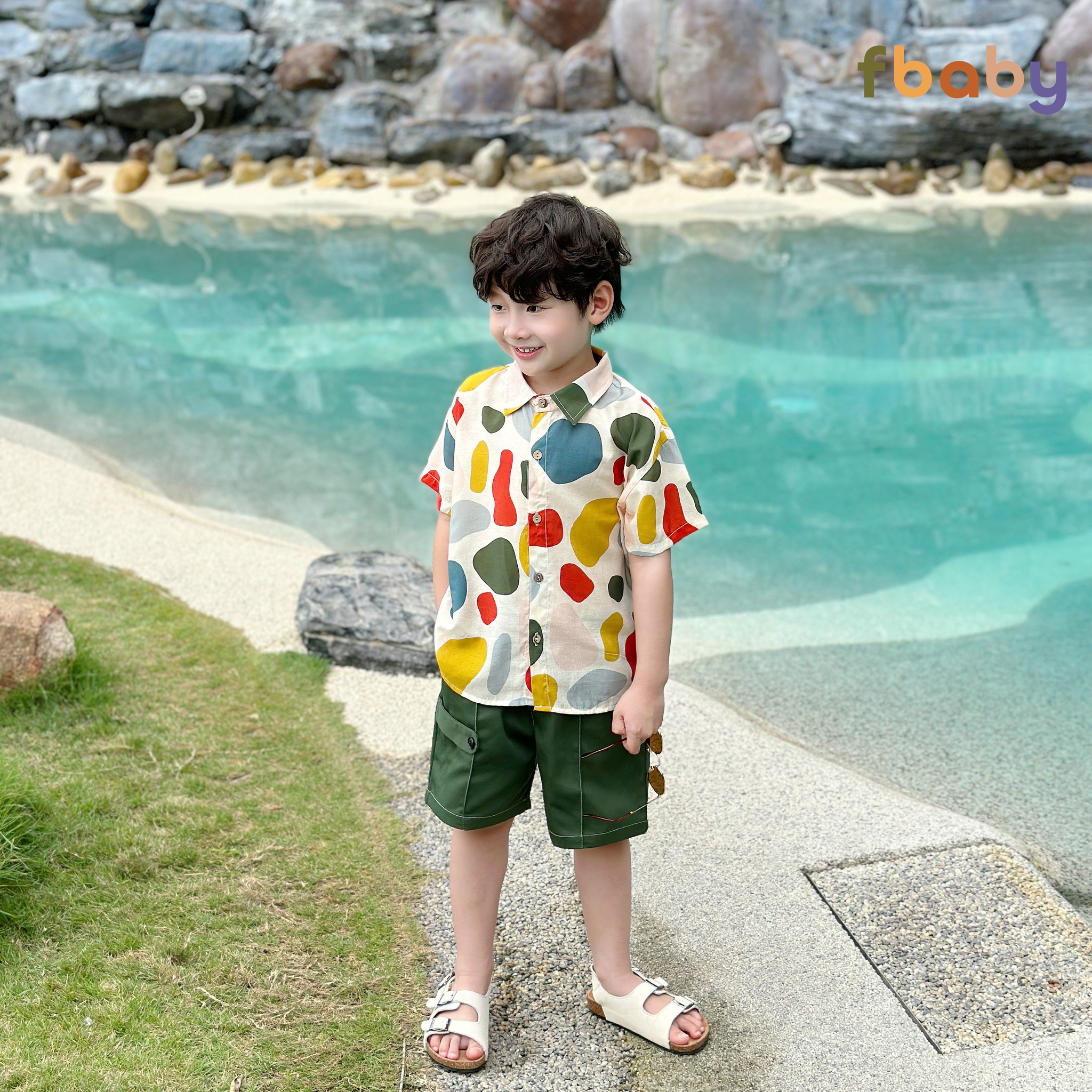 [🆕🇻🇳] FBaby Store – Thời Trang Trẻ Em Thiết Kế Cao Cấp 😎❤️️⭐️ Bé yêu chắc chắn sẽ chiếm trọn Spotlight với BỘ SƠ MI HỌA TIẾT VIÊN ĐÁ – Set đồ mang sắc màu nổi bật, bắt mắt cùng chất liệu an toàn cho làn da bé
– Size:  , shares-3✔️ , likes-9❤️️ , date-2024-04-29 10:19:13🇻🇳🇻🇳🇻🇳📰🆕