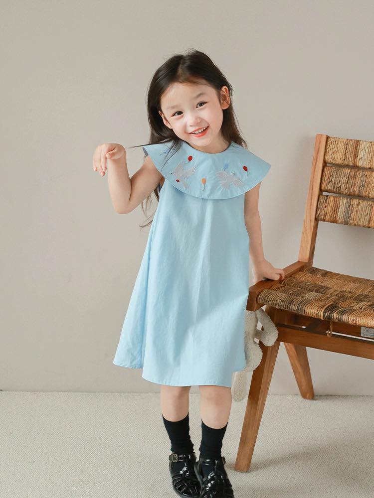 [🆕🇻🇳] Đồng phục học sinh cao cấp – Kidsky 😎❤️️⭐️ 𝐌𝐢𝐦𝐢 𝐒𝐞𝐭
Set bộ áo sơ mi mix cùng chân váy xếp li, với chất liệu thô Hàn mềm nhẹ mát mịn rất thích hợp cho bé diện đi học cả ngày không lo bí nóng. Thêm  , shares-2✔️ , likes-47❤️️ , date-2024-05-20 03:41:39🇻🇳🇻🇳🇻🇳📰🆕