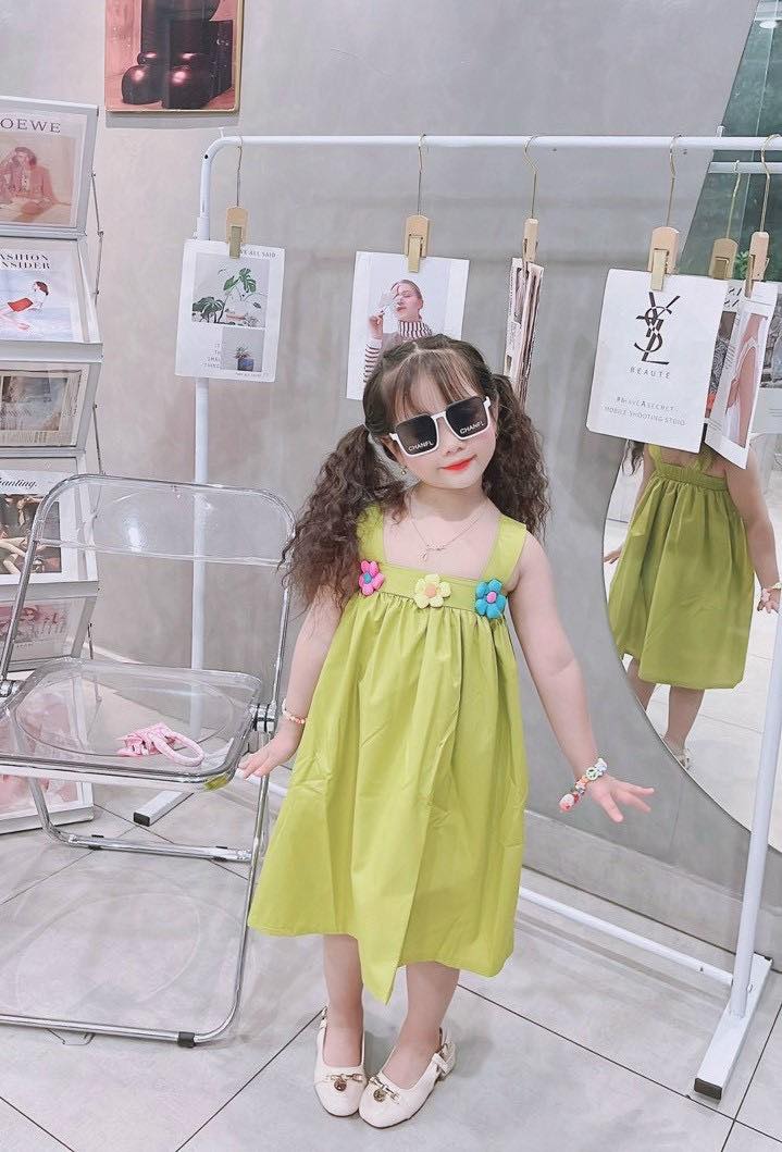 [🆕🇻🇳] Shop ZUKA Thời Trang Trẻ Em Cao Cấp 😎❤️️⭐️ Đầm hè cưng quá ạ
4 màu nè
Sz từ 30kg đến 38kg
Hàng sẵn
Sale 20% ngen
Mẹ nhanh chân nha
, shares-0✔️ , likes-3❤️️ , date-2024-05-28 23:16:20🇻🇳🇻🇳🇻🇳📰🆕