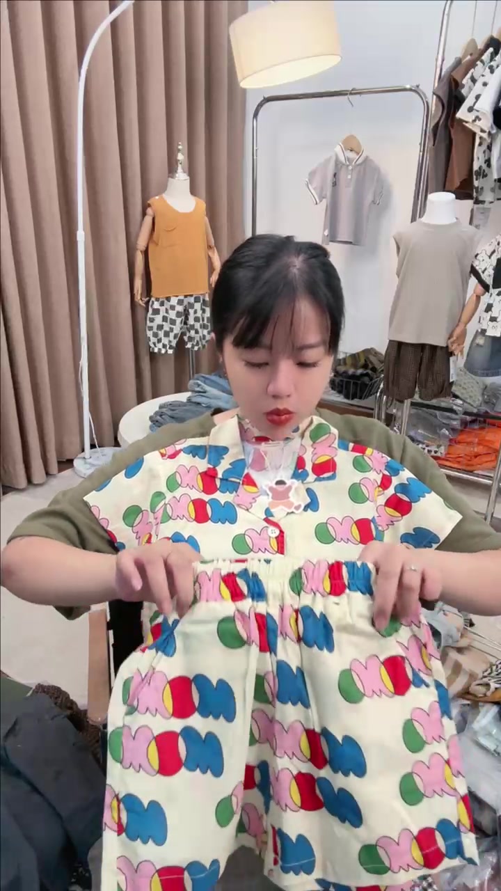 [🆕🇻🇳] VoiVoi KIDS – Thời trang trẻ em độc đáo 🧑‍🧒❤️️👶⭐️ set  #780k
#Newcollection
…………………………
VoiVoi Kids – Thời trang trẻ em độc đáo
18 Tam Khương, Quận Đống Đa, HN
Ship toàn quốc
0942886688
, shares-0✔️ , likes-0❤️️ , date-2024-06-06 12:54:53🇻🇳🇻🇳🇻🇳📰🆕