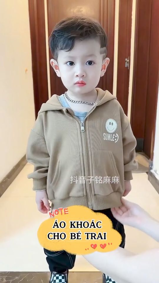 [🆕🇻🇳]  Bet Boy Kids  – Thời trang trẻ em – Chuyên Bán BUÔN : SỈ – LẺ – CTV 🧑‍🧒❤️️👶⭐️ Mê mẩn với chiếc Áo khoác Sumle phong cách cho bé
Ưu đãi cho 40 mom nhanh tay chỉ với #79K + COMBO 2 ÁO MIỄN SHIP
Đủ size 6-40kg
——————— , shares-30✔️ , likes-33K❤️️ , date-2024-06-23 12:33:04🇻🇳🇻🇳🇻🇳📰🆕