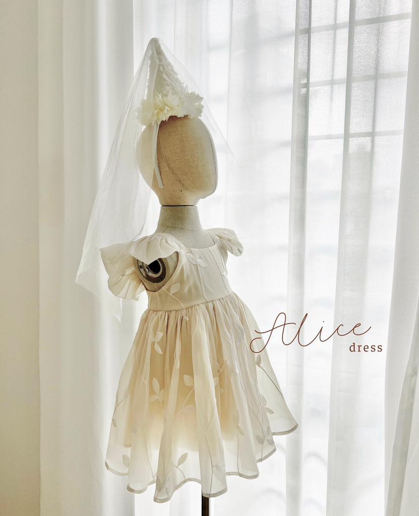 [🆕🇻🇳] P’ti Chou – Thời trang thiết kế dành cho trẻ em 😎❤️️⭐️ 𝑨𝒍𝒊𝒄𝒆 𝒅𝒓𝒆𝒔𝒔 về full size tại store  một thiết kế cực kỳ đáng yêu trong các dịp sinh nhật và party
𝐓𝐚̣̆𝐧𝐠 𝐧𝐠𝐚𝐲 𝐦𝐮̃ 𝐜𝐡𝐨́𝐩 𝐦𝐢𝐱 𝐯𝐨𝐚𝐧 khi share và c , shares-8✔️ , likes-24❤️️ , date-2024-06-08 12:09:35🇻🇳🇻🇳🇻🇳📰🆕