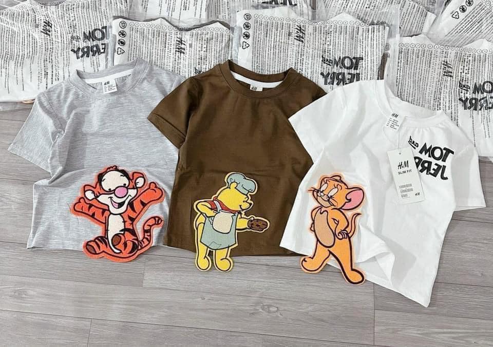 [🆕🇻🇳]  Minsu Kids 😎❤️️⭐️ Xả #50kk  Áo hoạt hình cute lạc lối
Hình cute lạc lối mặc vào đi chơi  mà vẫn đi học lịch sự luôn nạ, mẫu bé trai bé gái mặc đều xinh Size : 12-18m, 2y,  , shares-0✔️ , likes-1❤️️ , date-2024-06-08 04:16:38🇻🇳🇻🇳🇻🇳📰🆕