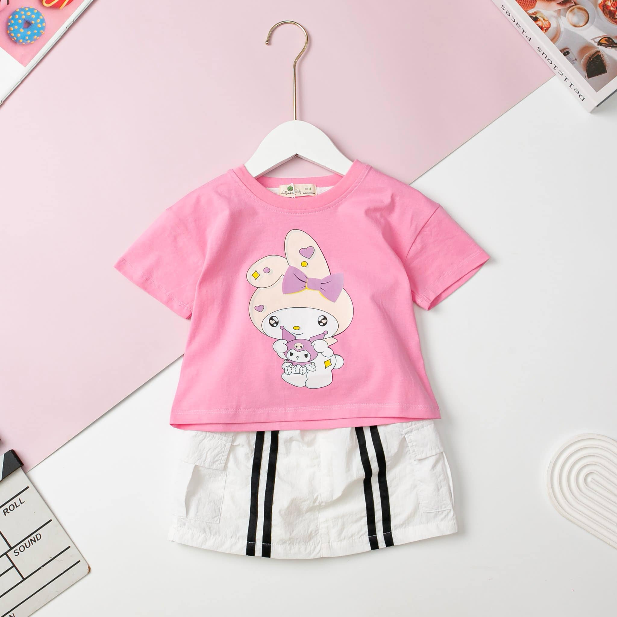 [🆕🇻🇳] LITIBABY Hồ Chí Minh 😎❤️️⭐️  Set chân váy siu iu cho bé diện hè đi chơi, đi du lịch. Chất liệu cotton chính phẩm 4c xịn mịn, từ kiểu dáng đến hình iu xinh phát ngất lun
Size 12 ký đế , shares-0✔️ , likes-3❤️️ , date-2024-06-09 04:17:05🇻🇳🇻🇳🇻🇳📰🆕