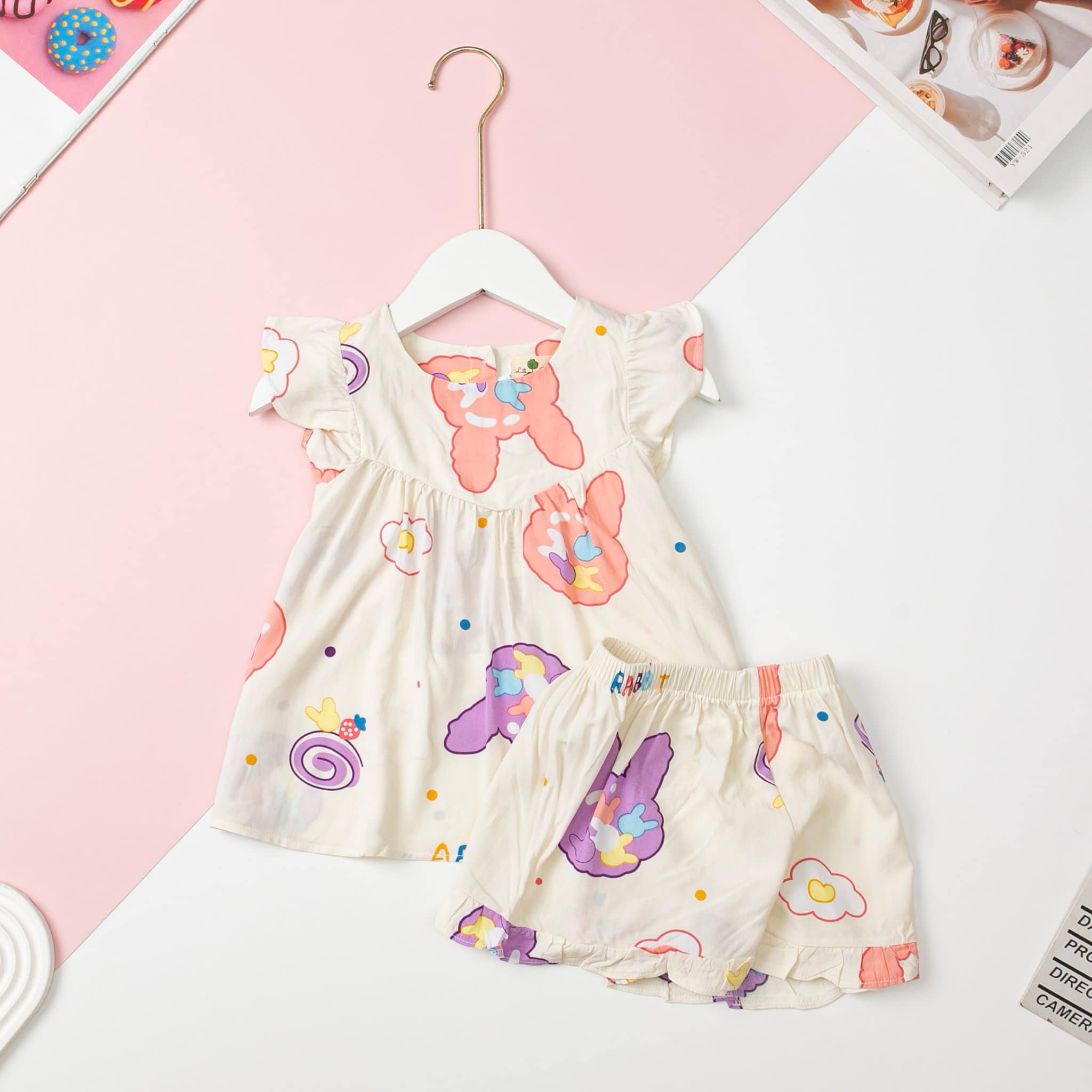 [🆕🇻🇳] LITIBABY Hồ Chí Minh 😎❤️️⭐️  Lanh/tôn bé gái siêu nhẹ mát. Hàng lanh Hàn loại 1, chất đẹp – nhẹ tênh – mát lạnh. Mom mua 1 lần là ưng ý trên kỳ vọng luôn đó ạ. Mặc mùa hè này chỉ có m , shares-0✔️ , likes-2❤️️ , date-2024-06-07 05:21:11🇻🇳🇻🇳🇻🇳📰🆕