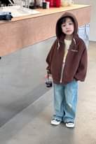 [🆕🇻🇳]  Babynista – Cung cấp quần áo trẻ em xuất khẩu, Cambodia,Thailan, Nhật.. 🧑‍🧒❤️️👶⭐️ JEAN RÁCH BÉ TRAI BÉ GÁI DÁNG RỘNG THỤNG
Quần rách nhẹ, dáng rộng suông hot-trend cực kỳ fashion
Hàng Ambbkid vải jean mềm mại rất đẹp và dễ chịu
Unise , shares-0✔️ , likes-2❤️️ , date-2024-06-26 13:41:15🇻🇳🇻🇳🇻🇳📰🆕