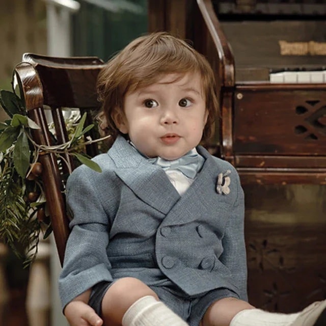 [🆕🇻🇳]  MMKID aims to bring kids the most high fashionable and high quality party design 🧑‍🧒❤️️👶⭐️ Formal Suits for Kids Boy’s. Vest mix shorts pant and short  shirts in white.Size available: 66 -160
Fabric quality: Linen High qualityAvailable now at , shares-0✔️ , likes-3❤️️ , date-2024-06-09 18:50:40🇻🇳🇻🇳🇻🇳📰🆕