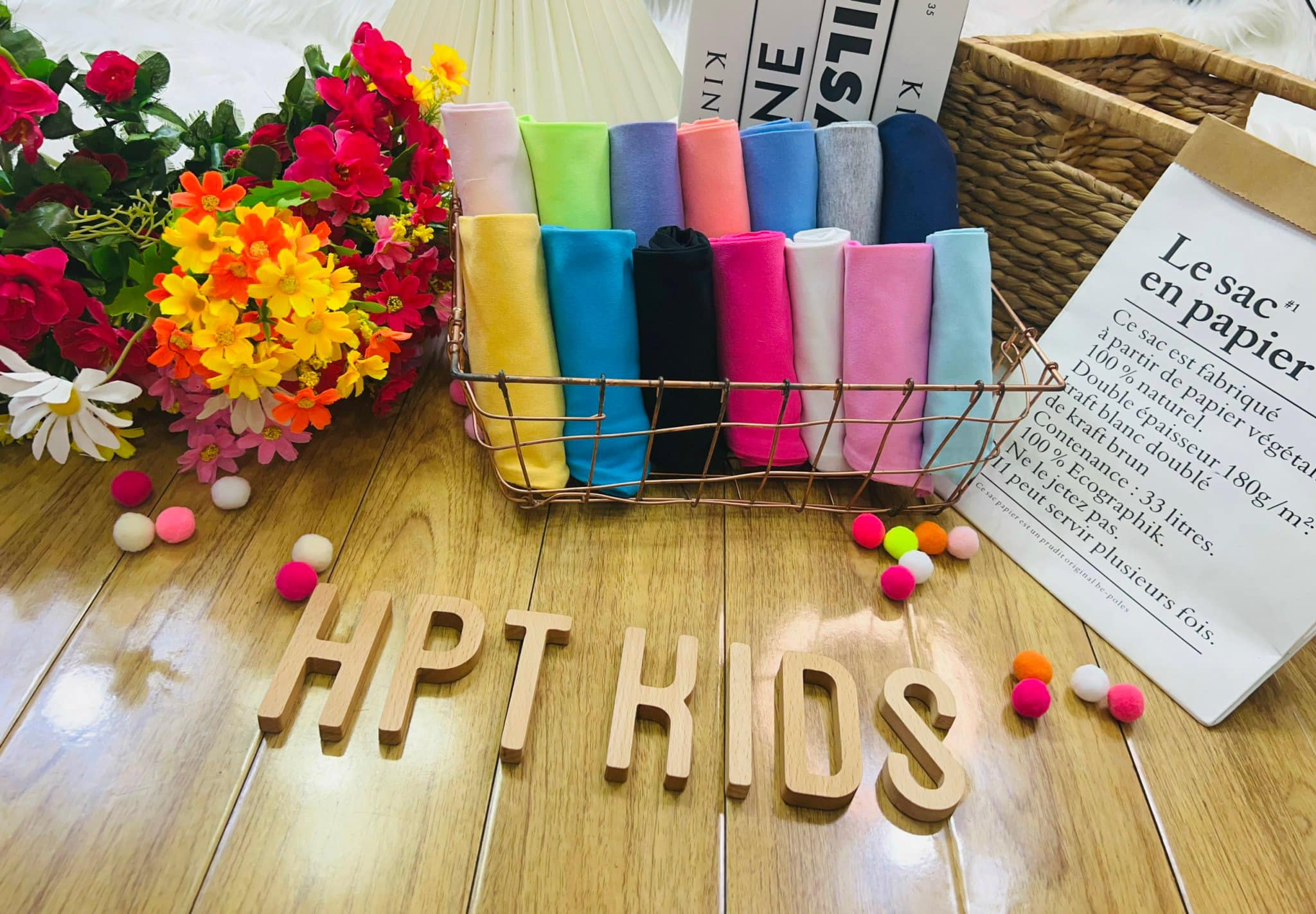 [🆕🇻🇳]  HPT KIDS STORE – Quần Áo trẻ em tận xưởng..Chuyên Sỉ lẽ Số lượng 😎❤️️⭐️  BST thu đông hot hit, gì chứ legging xưởng em ra liên tục ạ
Bảng màu quá trời luôn, trơn thì màu xuất sắc, hoạ tiết thì siêu xinh
Chất cotton 4c mềm mị , shares-1✔️ , likes-8❤️️ , date-2023-10-29 11:01:06🇻🇳🇻🇳🇻🇳📰🆕