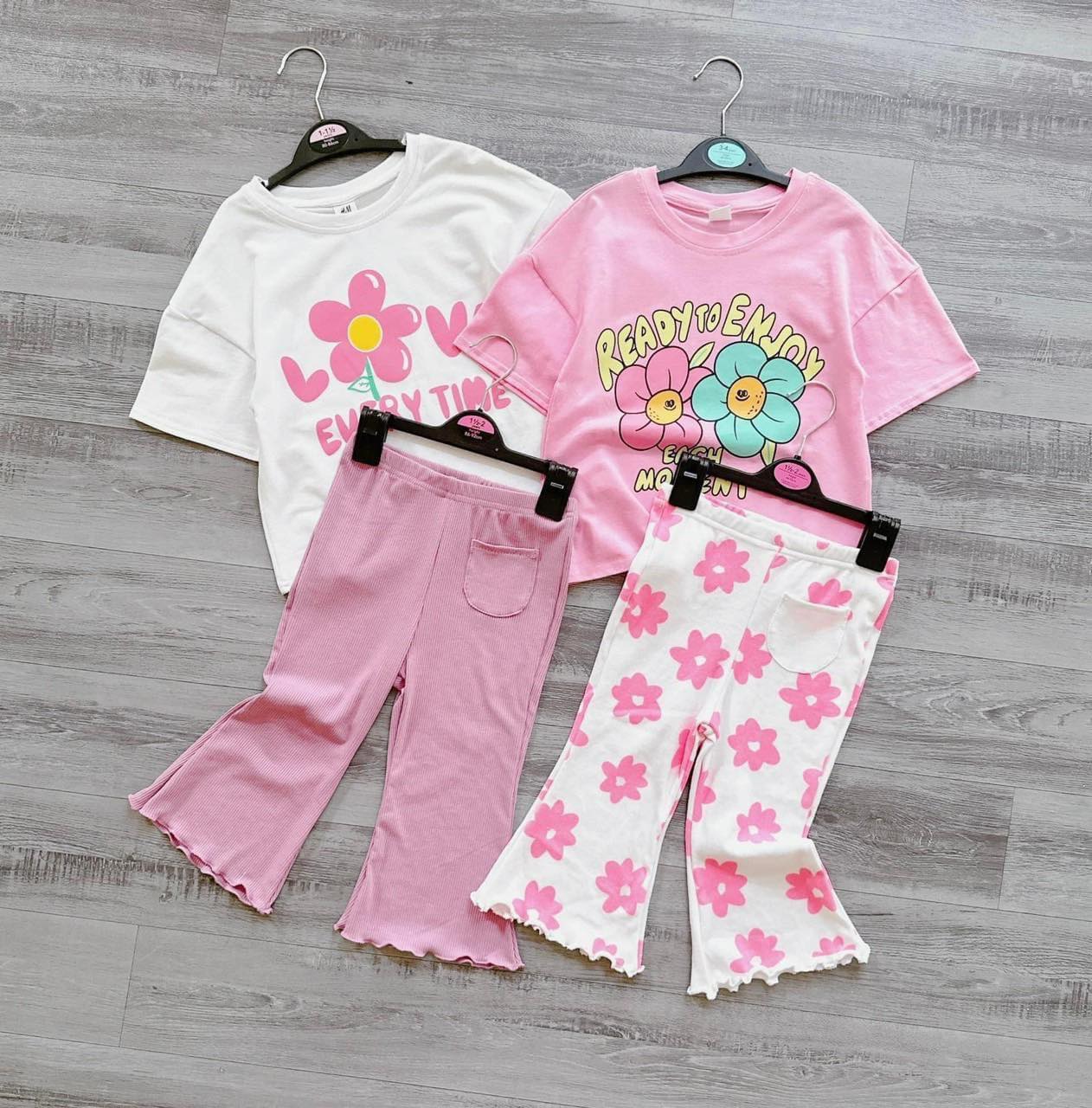 [🆕🇻🇳]  Suri baby kids – Thời trang cho bé thiết kế, hàng QC Cao Cấp 😎❤️️⭐️ Em lên tiếp Combo 2 bộ siêu rẻ kèm #Freeship chào xuân cho bé nhé
Chất cotton mềm mát mẹ yên tâm nha
Đủ sizd 8-35kg
Nhận hàng được kiểm tra thoải mái nh , shares-0✔️ , likes-54❤️️ , date-2024-02-16 20:22:04🇻🇳🇻🇳🇻🇳📰🆕