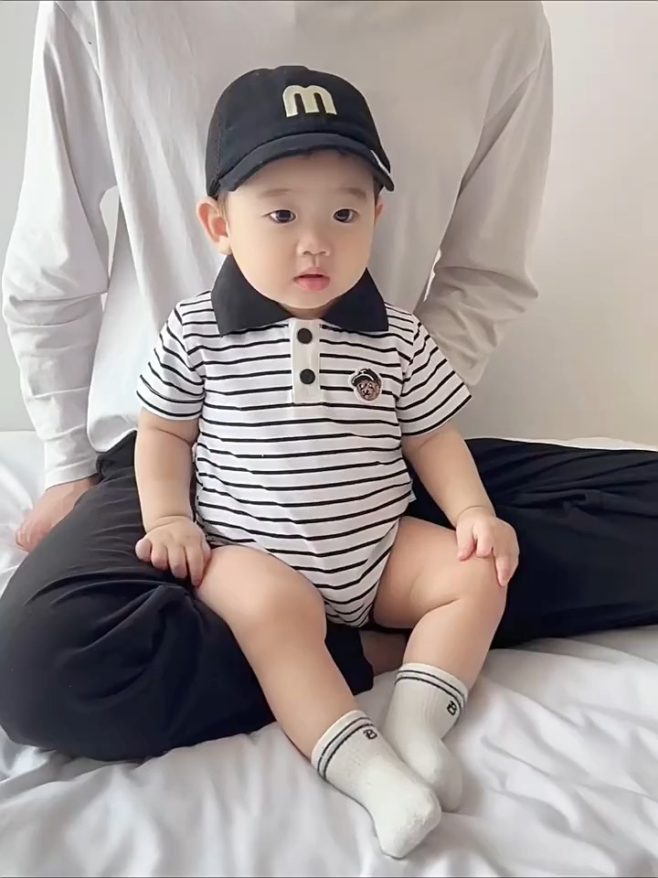 [🆕🇻🇳] Nuggap – Cửa Hàng Thời Trang Cho Bé 🧑‍🧒❤️️👶⭐️  Siêu Cool với em Body Polo sang-xịn-mịn cho bé.  Còn gì ngầu hơn với em Body Polo 10đ vào các dịp đầy tháng hoặc mặc đi chơi cho bé.  Chất liệu Cotton cao , shares-0✔️ , likes-13❤️️ , date-2024-05-28 23:56:32🇻🇳🇻🇳🇻🇳📰🆕