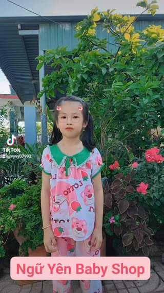 [🆕🇻🇳] EMBES là thương hiệu thời trang “Việt made” chất lượng cao dành cho trẻ em 🧑‍🧒❤️️👶⭐️ 𝗛𝗢𝗟𝗜𝗗𝗔𝗬 𝗢𝗨𝗧𝗙𝗜𝗧 𝗜𝗗𝗘𝗔𝗦
𝗘𝗺𝗯𝗲𝘀 𝗦𝗦𝟮𝟬𝟮𝟰/𝗣𝗶𝗰𝗻𝗶𝗰 𝗣𝗮𝗿𝘁𝘆Kỳ nghỉ lễ 30/04 – 01/05 đang gần kề, Embes đã sẵn sàng đồng hành cùng bé yêu với những trang phục xinh x , shares-0✔️ , likes-8❤️️ , date-2024-04-27 20:00:47🇻🇳🇻🇳🇻🇳📰🆕