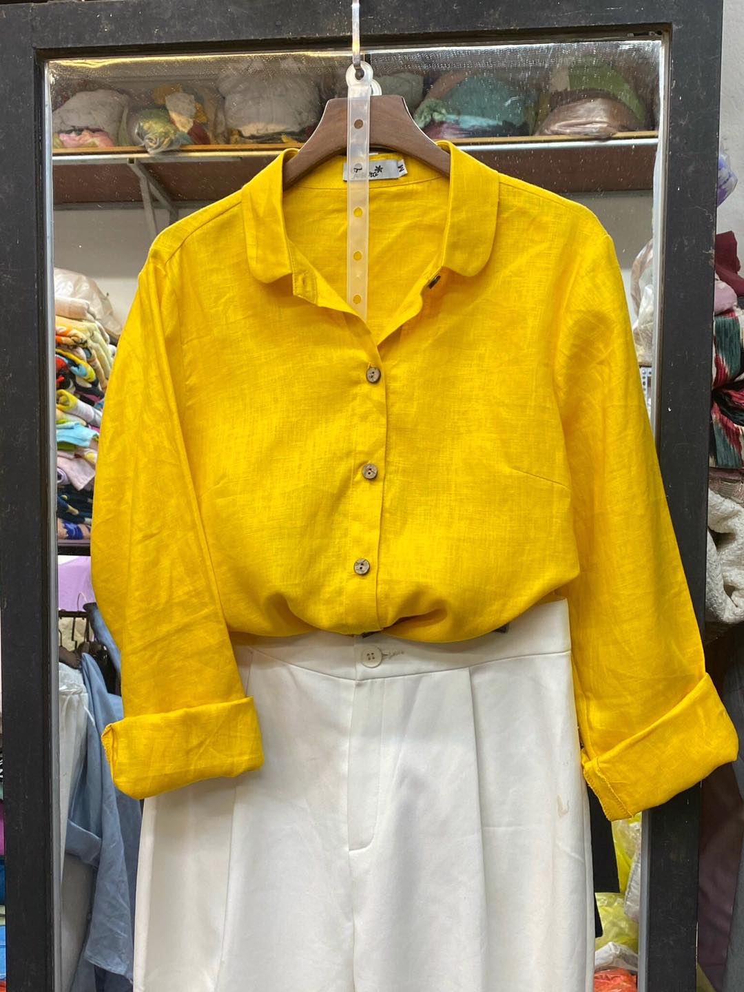 [🆕🇻🇳] Tesoro-Baby SHOP 😎❤️️⭐️ Ai hỏi áo gì dễ mặc nhất, dễ phối đồ nhất
Em sẽ trả lời lá áo sơ mi
Thoải mái, basic mặc đi đâu cũng hợp
, shares-0✔️ , likes-6❤️️ , date-2024-04-28 14:35:46🇻🇳🇻🇳🇻🇳📰🆕