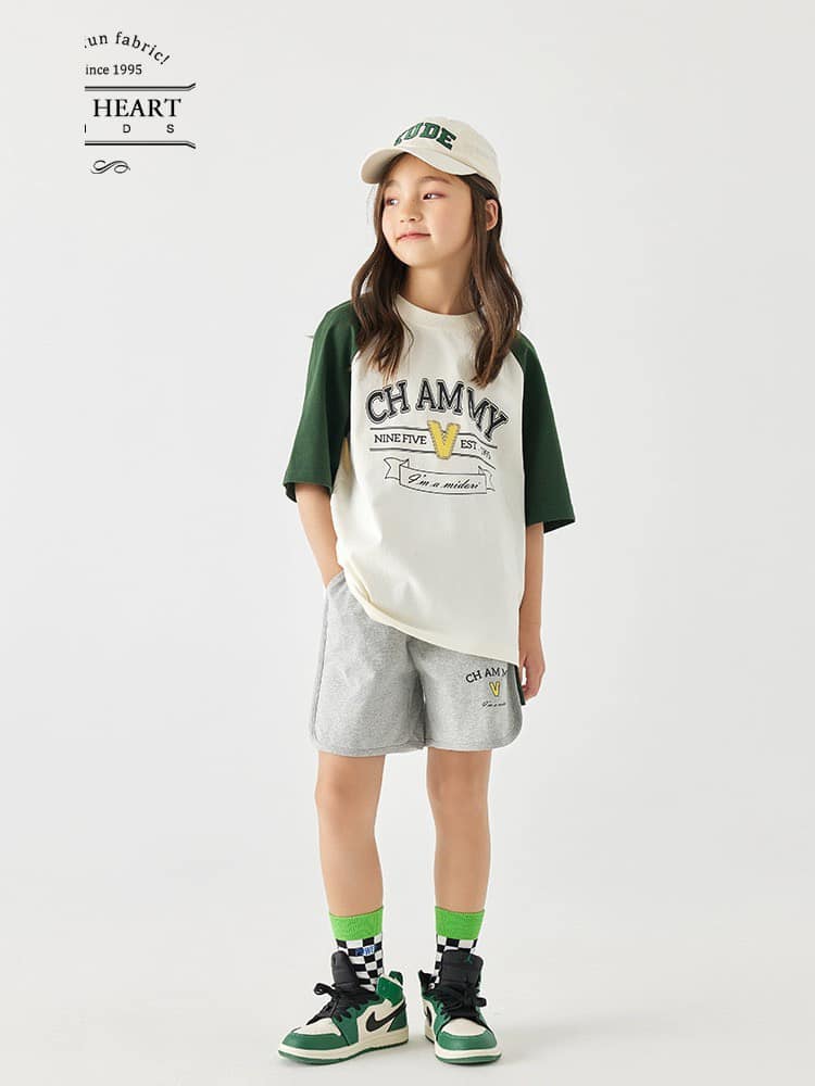 [🆕🇻🇳] SHIN Baby Closet – Thế giới thời trang, phụ kiện cho bé 😎❤️️⭐️  HÀNG MỚI VỀBộ cotton 3BeBee trắng Chammy tay giác lăng 3 màu BTBG size 2-12yLink shopee:Đẹp quá trời, mã này unisex BtBg đều diện được các bác n , shares-0✔️ , likes-3❤️️ , date-2024-05-22 17:37:13🇻🇳🇻🇳🇻🇳📰🆕