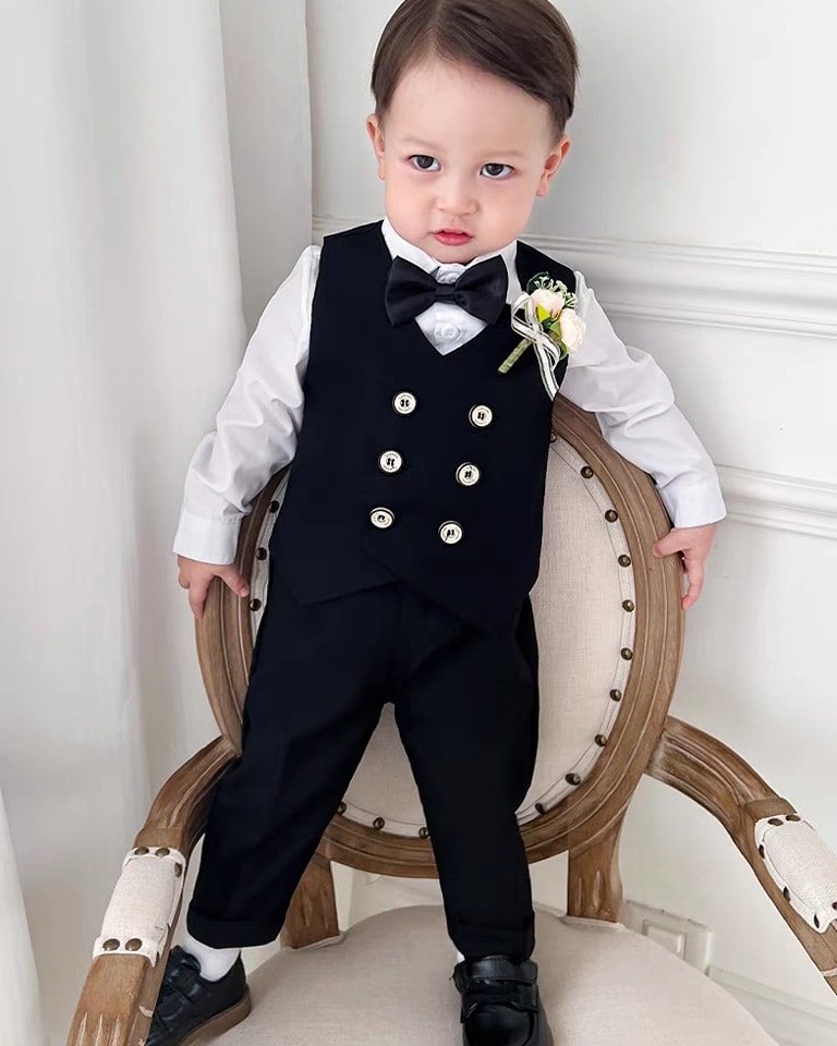 [🆕🇻🇳]  MMKID aims to bring kids the most high fashionable and high quality party design 🧑‍🧒❤️️👶⭐️ Set Gile hay còn gọi là vest cho bé trai mặc trong các dịp thôi nôi, sinh nhật, chụp ảnh, tiệc cưới, tiệc hay sự kiện quan trọng cùng gia đình. Với chất li , shares-0✔️ , likes-8❤️️ , date-2024-05-30 21:48:54🇻🇳🇻🇳🇻🇳📰🆕