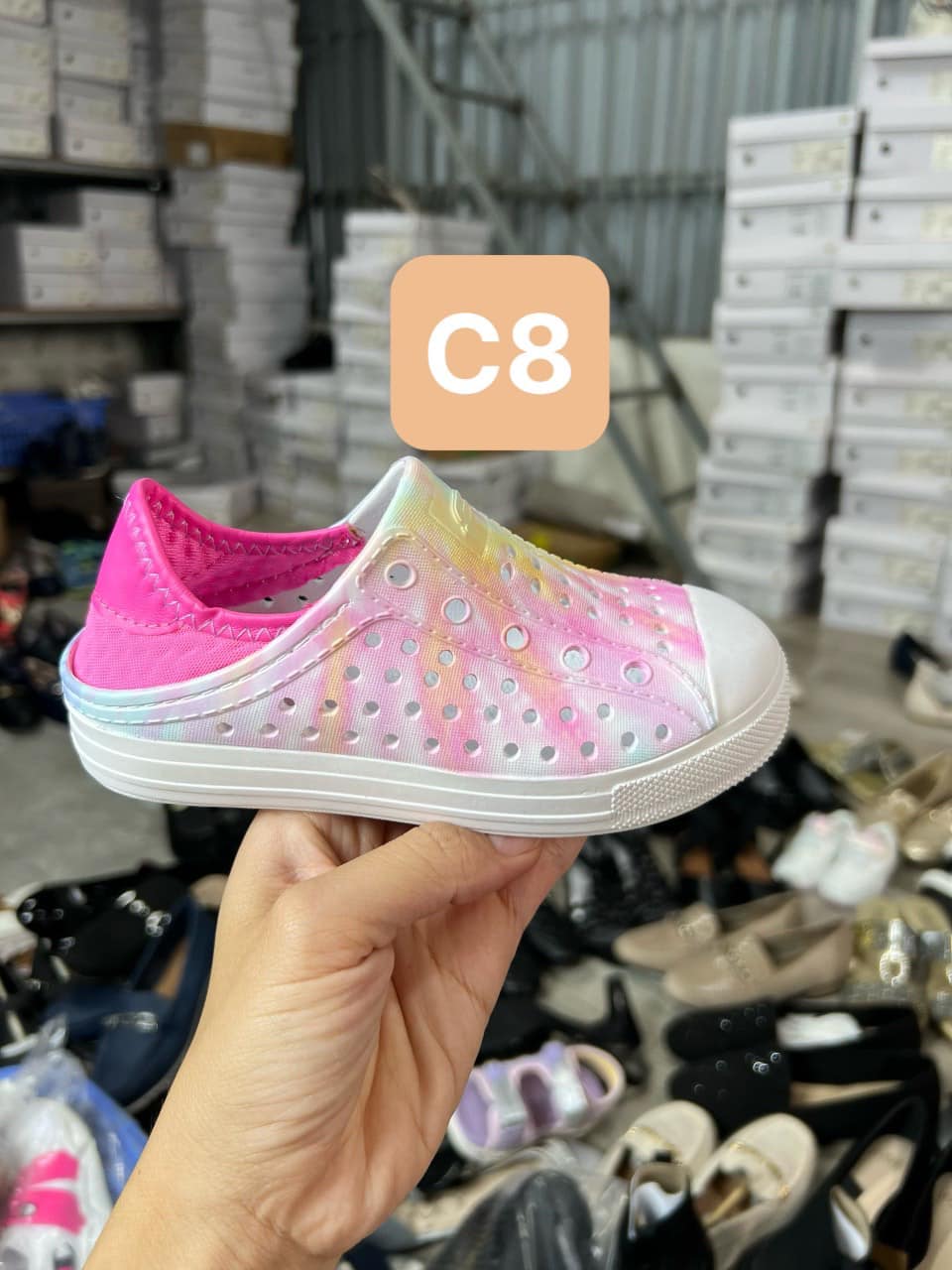 [🆕🇻🇳]  Nhà Ủn – sỉ/lẻ Quần áo trẻ em vnxk, cambodia xuất khẩu, tqxk 😎❤️️⭐️ Size còn shop ghi trên hình ạ
250k đôi
, shares-0✔️ , likes-2❤️️ , date-2024-05-30 15:58:42🇻🇳🇻🇳🇻🇳📰🆕